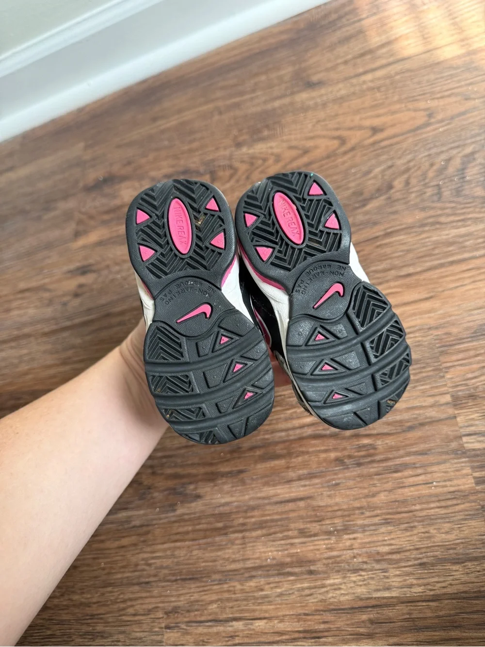 Vintage Nike Shox Black Pink Sneakers Size 4C Baby Girl toddler Shoes 2011